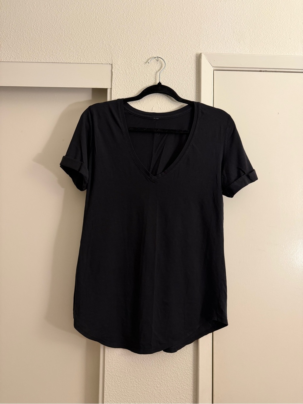 lululemon athletica Black V-Neck Rolled Sleeve Tee